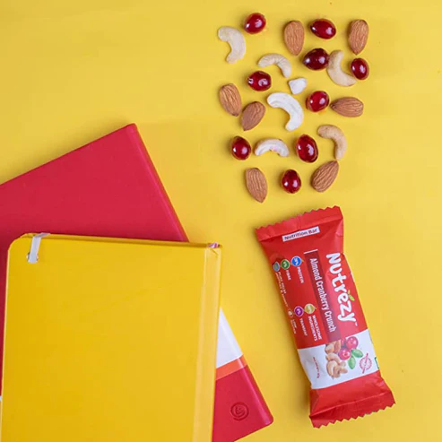 Nutrezy Almond Cranberry Crunch Bar pack of 3 - Image 3